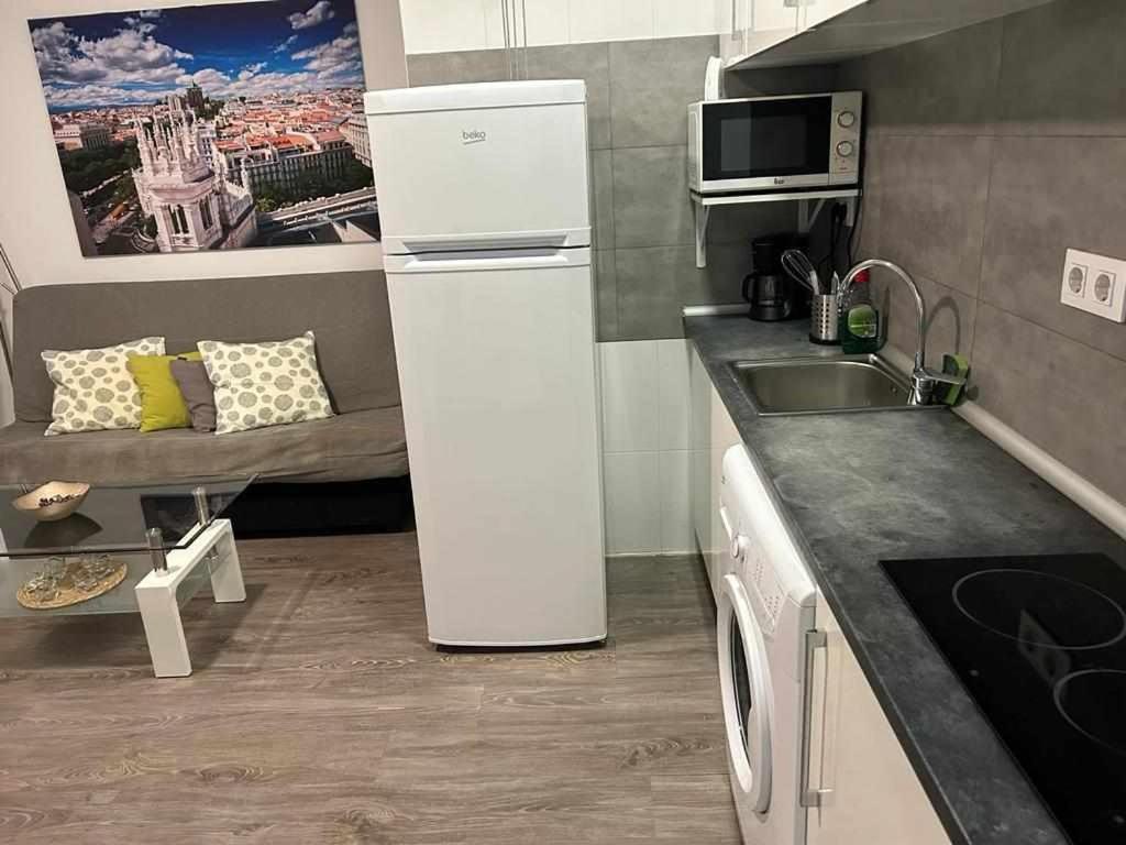 Comodo Y Agradable Estudio En Madrid Centro A3 Екстер'єр фото